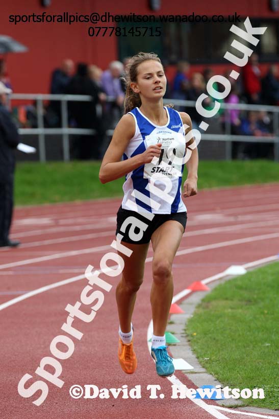 Womens 3000 metres at the Northern Inter-Counties under-17s and 15s at Witton Park, Blackburn. Photo: David T. Hewitson/Sports for All Pics